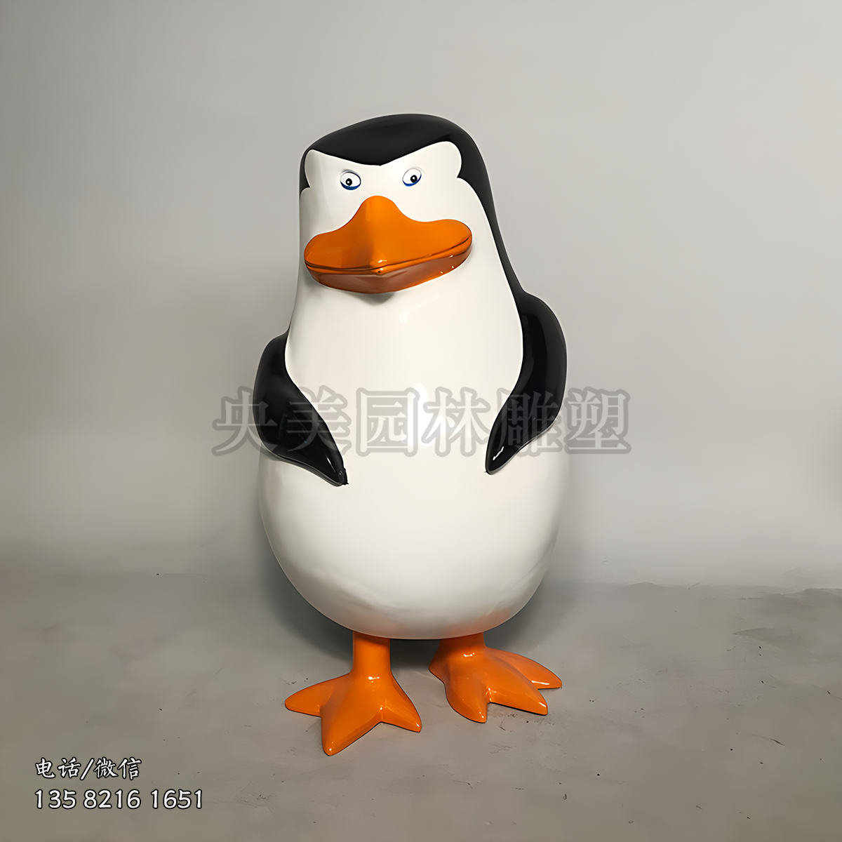 可愛的玻璃鋼企鵝雕塑