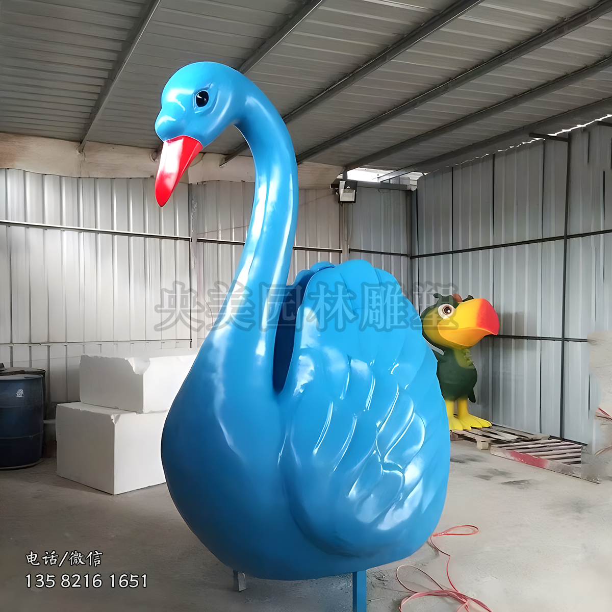 藍(lán)色玻璃鋼大型天鵝雕塑