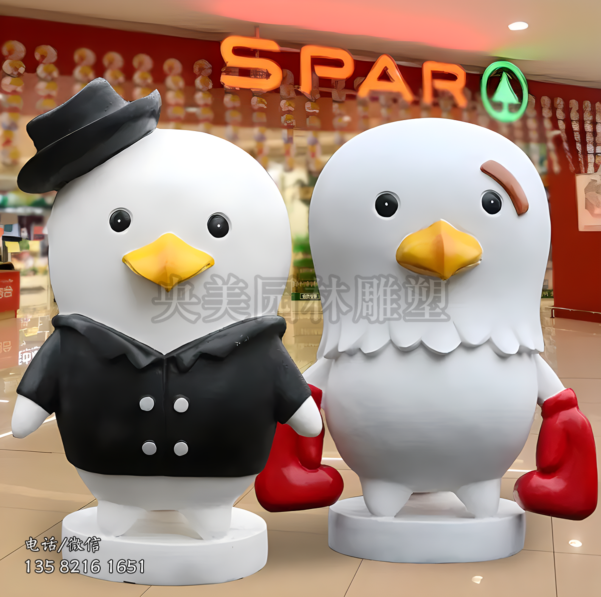 卡通小雞紳士小姐雕塑