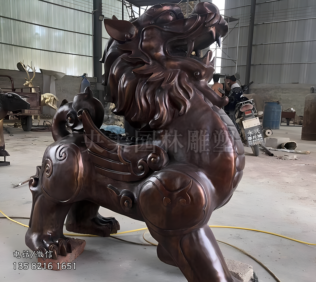 昂首前行的銅雕貔貅雕塑
