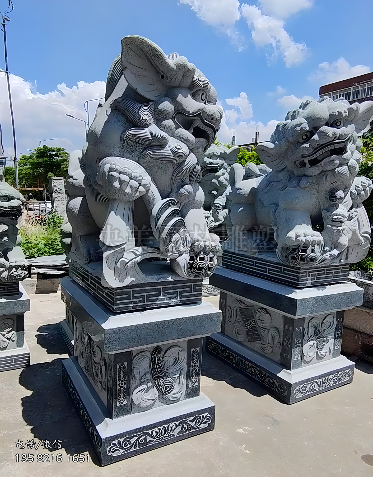 花崗巖獻(xiàn)錢(qián)獅石雕景觀