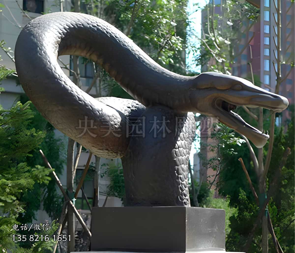 蟒蛇銅雕景觀雕塑