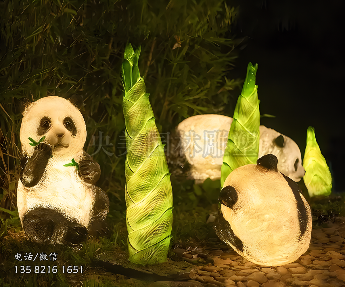 發(fā)光玻璃鋼熊貓雕塑