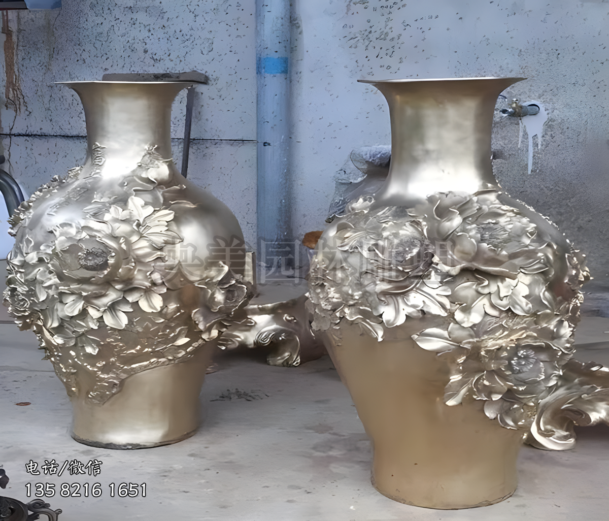 牡丹裝飾銅花瓶