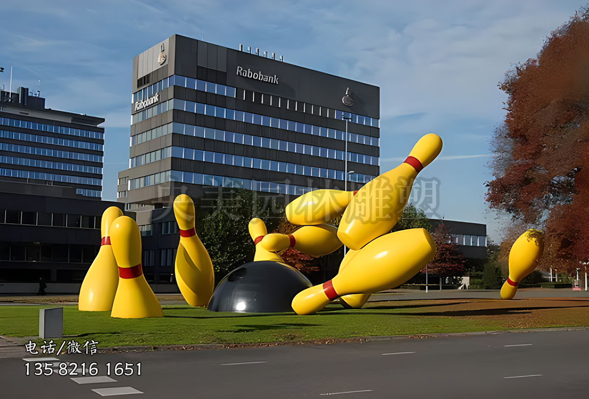 不銹鋼仿真保齡球景觀雕塑