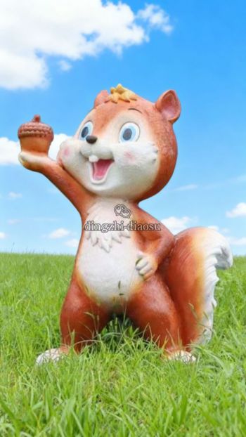 玻璃鋼卡通松鼠雕塑