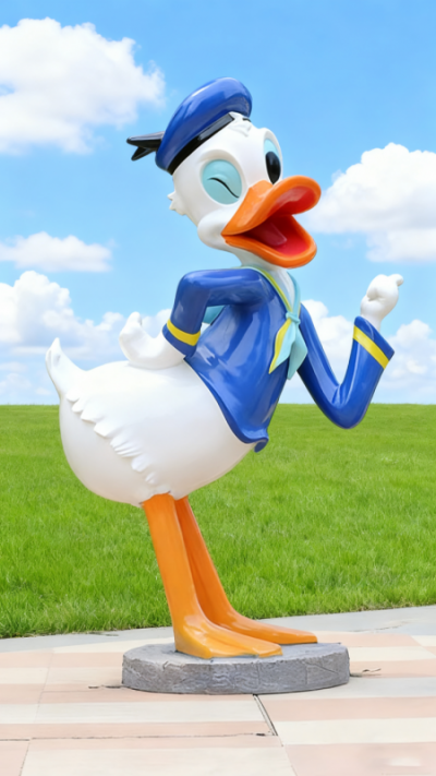 玻璃鋼唐老鴨雕塑 (2)